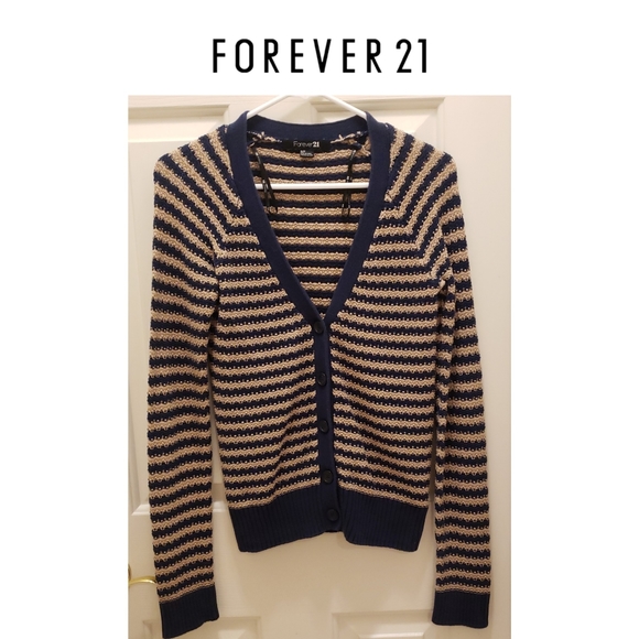 Forever 21 Sweaters - 4/$25 🥂 Forever 21 Striped Button up Cardigan